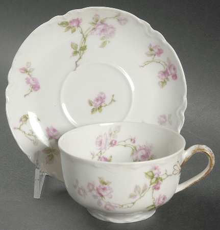 Schleiger 31A Flat Cup & Saucer Set