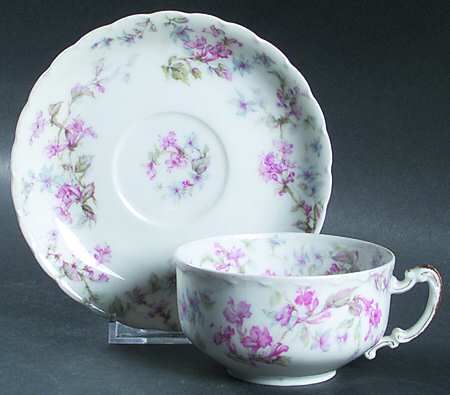 Schleiger 32 Flat Cup & Saucer Set