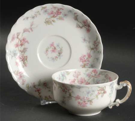 Schleiger 32 Flat Cup & Saucer Set