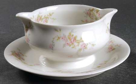 Schleiger 322 Gravy Boat with Attached Underplate