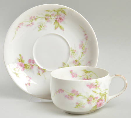 Schleiger 324B Flat Cup & Saucer Set