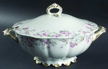 Schleiger 32A Tureen &  Lid