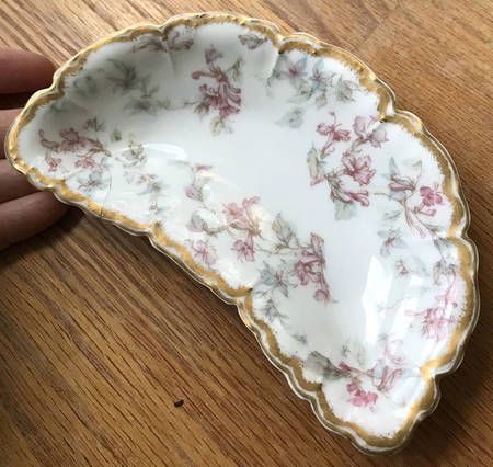 Schleiger 32F Bone Dish