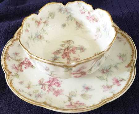 Schleiger 32F Ramekin & Saucer Set