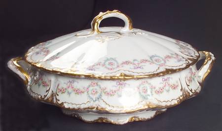 Schleiger 330 Round Covered Vegetable