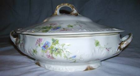 Schleiger 333a Oval Covered Vegetable