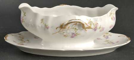 Schleiger 339B Gravy Boat with Attached Underplate