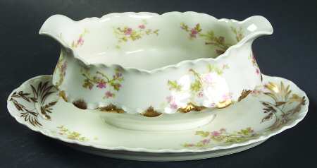 Schleiger 34 Gravy Boat with Attached Underplate by Haviland