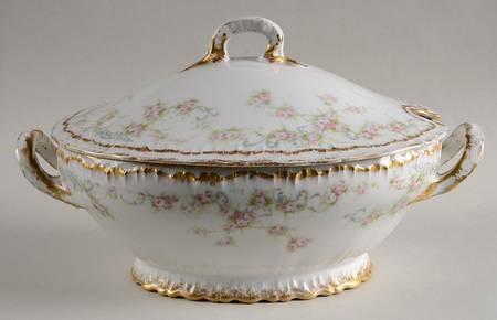 Schleiger 340 Tureen &  Lid by Haviland