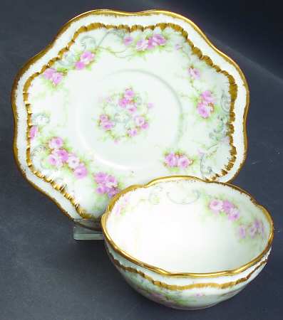 Schleiger 340 Ramekin & Saucer Set