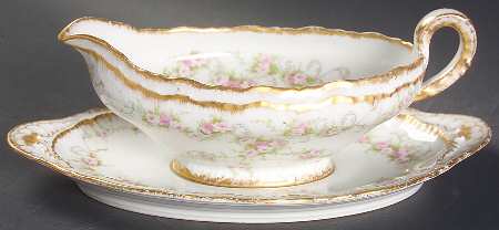 Schleiger 340 Gravy Boat & Underplate