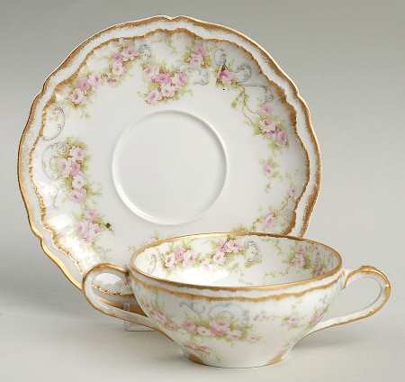 Schleiger 340 Flat Bouillon Cup & Saucer