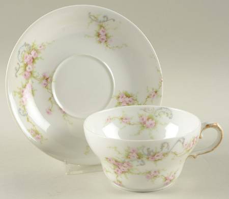 Schleiger 340e Flat Cup & Saucer Set