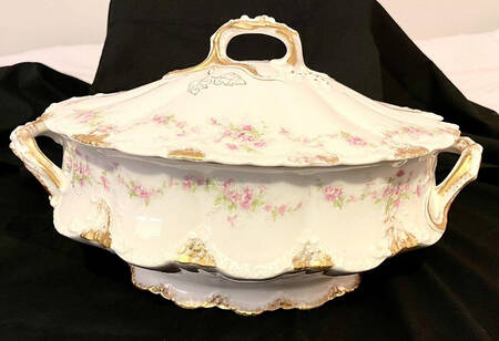 Schleiger 341D Oval Tureen & Lid