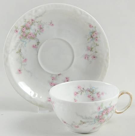 Schleiger 342 Flat Cup & Saucer Set