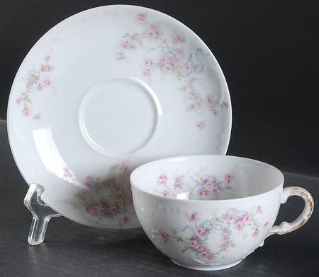 Schleiger 342F Flat Cup & Saucer Set