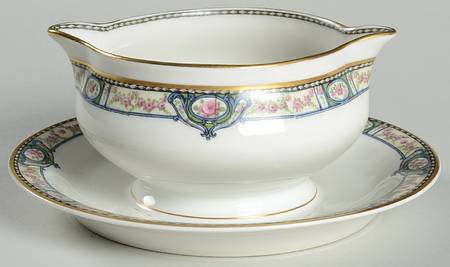 Schleiger 344 Gravy Boat with Attached Underplate