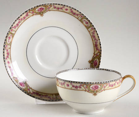 Schleiger 344a Flat Cup & Saucer Set