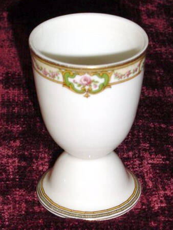 Schleiger 345A Double Egg Cup