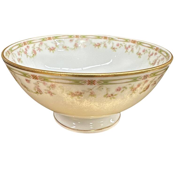 Schleiger 346 Large Footed Fruit Bowl