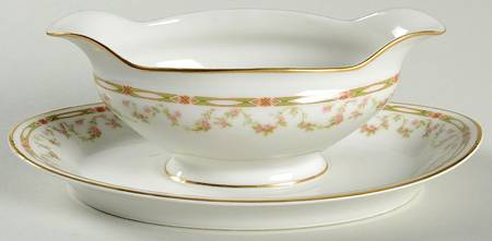 Schleiger 346 Gravy Boat with Attached Underplate