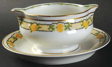 Schleiger 347 Gravy Boat with Attached Underplate