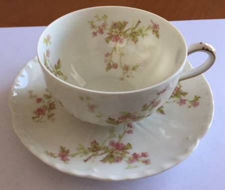 Schleiger 34a Flat Cup & Saucer Set
