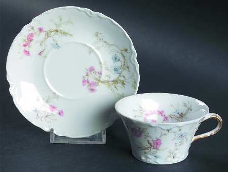 Schleiger 38 Flat Demitasse Cup & Saucer Set