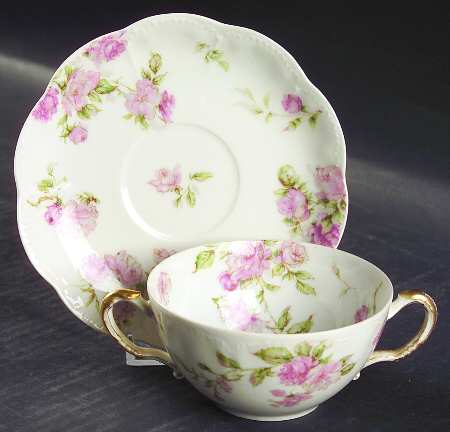 Schleiger 39 Flat Bouillon Cup & Saucer