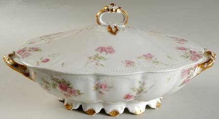 Schleiger 39C Oval Covered Vegetable