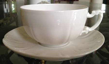 Schleiger 4 Flat Cup & Saucer Set