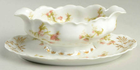 Schleiger 41 Gravy Boat with Attached Underplate