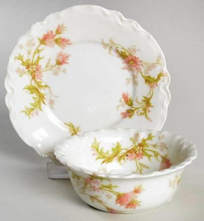 Schleiger 41 Ramekin & Saucer Set
