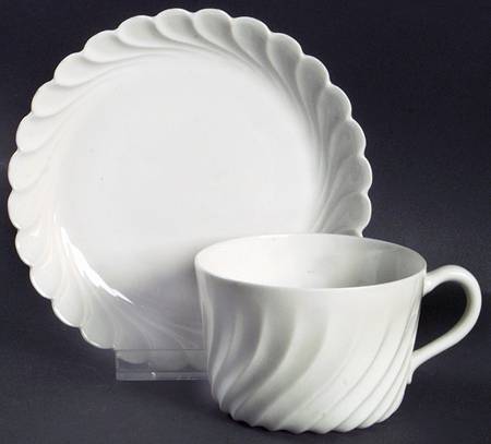 Schleiger 413 (Older, Pre 1950) Flat Cup & Saucer Set