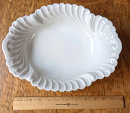 Schleiger 413 (Older, Pre 1950) 11" Oval Vegetable Bowl