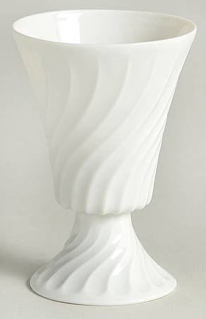 Schleiger 413 (Older, Pre 1950) Single Egg Cup