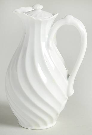 Schleiger 413 (Older, Pre 1950) Creamer & Lid