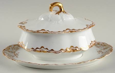 Schleiger 428 Gravy Boat w/Attached Underplate & Lid