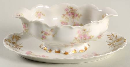 Schleiger 42H Gravy Boat with Attached Underplate