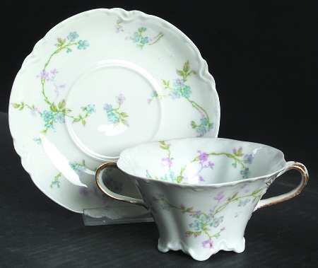 Schleiger 441b Footed Bouillon Cup & Saucer