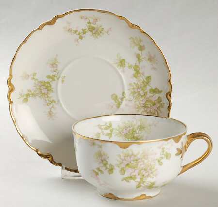 Schleiger 460G Oversized Cup & Saucer Set