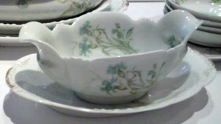 Schleiger 472d Gravy Boat & Underplate