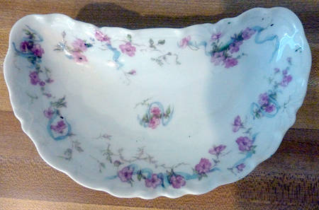 Schleiger 481 Bone Dish