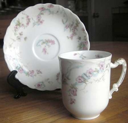 Schleiger 481F Chocolate Cup & Saucer Set