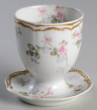 Schleiger 50 Egg Cup with Attached Underplate