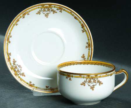 Schleiger 513 Flat Cup & Saucer Set