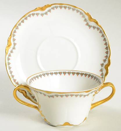 Schleiger 520 Flat Bouillon Cup & Saucer