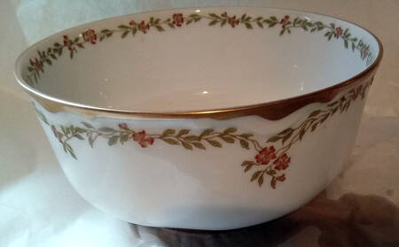 Schleiger 523 Cranberry Bowl
