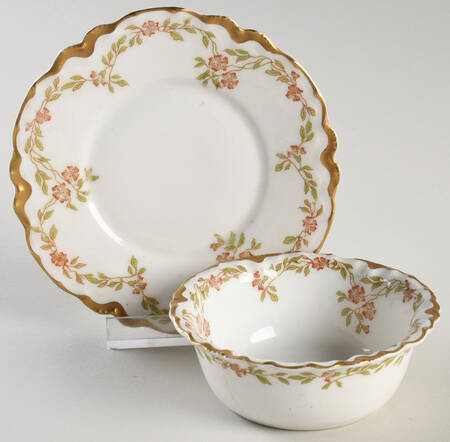 Schleiger 523 Ramekin & Saucer Set