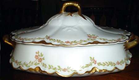 Schleiger 523 Oval Covered Vegetable